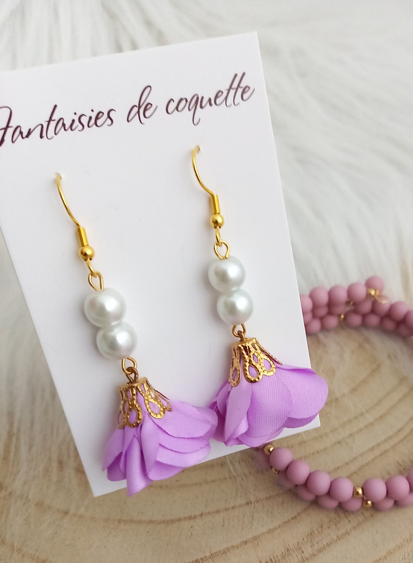 Boucles d'oreilles dorées 🌟  Fleur tissu mauve violet  ❤ Fait main ❤