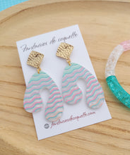 Charger l&#39;image dans la galerie, Boucles d&#39;oreilles  Clous Collection Summer  ❤ Résine Pastel  doré