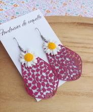 Charger l&#39;image dans la galerie, Boucles d&#39;oreilles  Marguerite Fait-main ❤ Mauve doré