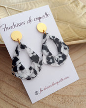 Charger l&#39;image dans la galerie, Boucles d&#39;oreilles Clous   Solene Résine  Noir Blanc Doré ❤ Idée cadeau