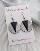 Charger l&#39;image dans la galerie, Boucles d&#39;oreilles    Tissu cuir    Noir gris argenté   ❤ Fait main ❤