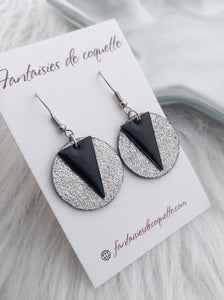 Boucles d'oreilles    Tissu cuir    Noir gris argenté   ❤ Fait main ❤