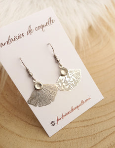 Boucles d'oreilles  Pendantes  Ginkgo argentées ❤ Fait main ❤