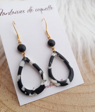 Charger l&#39;image dans la galerie, Boucles d&#39;oreilles  Résine  Noir Blanc Doré ❤ Idée cadeau