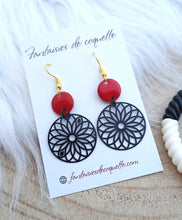 Charger l&#39;image dans la galerie, Boucles d&#39;oreilles  dorées rosaces  ❤ rouge noir