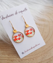 Charger l&#39;image dans la galerie, Boucles d&#39;oreilles illustrées  Coquelicots dorés ❤  Fait main ❤ fleur  rouge