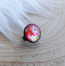 Charger l&#39;image dans la galerie, Bague Fantaisie illustrée Fleurs  Rouge Taille Réglable