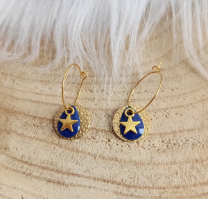 Boucles d'oreilles    Créoles dorées étoiles Bleu marine ou Blanc   Fait-main