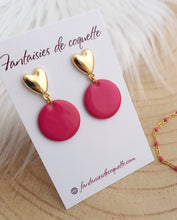 Charger l&#39;image dans la galerie, Boucles d&#39;oreilles Clous coeur emaillé Rose doré ❤ Fait main ❤