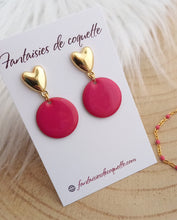 Charger l&#39;image dans la galerie, Boucles d&#39;oreilles Clous coeur emaillé Rose doré ❤ Fait main ❤