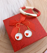 Charger l&#39;image dans la galerie, Boucles d&#39;oreilles  illustrées  Coeur rouge Love Acier inoxydable doré ❤ Fait main ❤