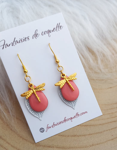 Boucles d'oreilles  Libellule  Rose corail blanc  Doré ❤️ ❤ Fait main ❤