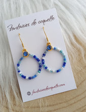 Charger l&#39;image dans la galerie, Boucles d&#39;oreilles Perles 💙   Bleu  Blanc doré ❤ Fait main ❤