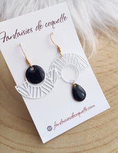 Charger l&#39;image dans la galerie, Boucles d&#39;oreilles  dépareillées asymétriques  noir blanc ❤ Fait main ❤