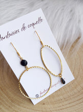 Charger l&#39;image dans la galerie, Boucles d&#39;oreilles  asymétriques dorées noir  Fait-main ❤ dépareillées