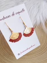 Charger l&#39;image dans la galerie, Boucles d&#39;oreilles  Ginkgo   ❤ rouge doré