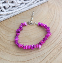 Charger l&#39;image dans la galerie, Bracelet doré Perles de nacre teintées Mauve ❤