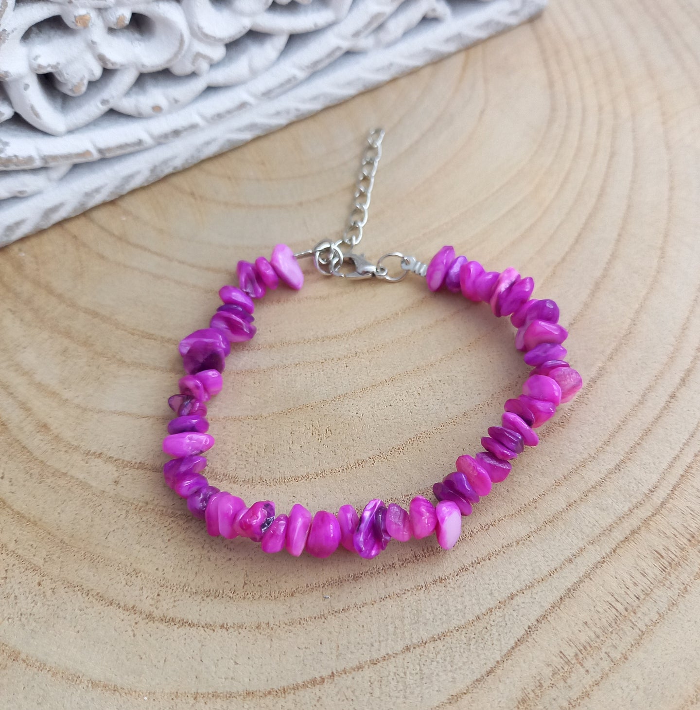 Bracelet doré Perles de nacre teintées Mauve ❤