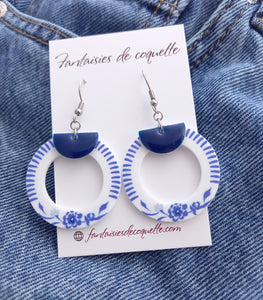 Boucles d'oreilles   Résine  Bleu blanc Acier inoxydable  Bleu