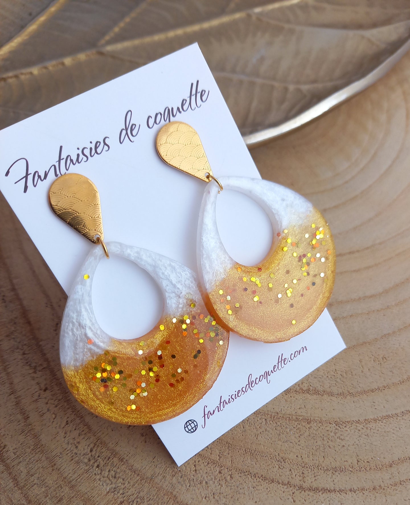 Boucles d'oreilles  Clous  Acier inoxydable Doré Résine Ivoire ❤ Idée cadeau Fait-main