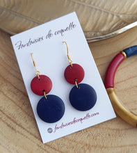 Charger l&#39;image dans la galerie, Boucles d&#39;oreilles  dorées Rouge bordeaux bleu ❤ Fait main ❤  bois