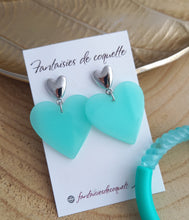 Charger l&#39;image dans la galerie, Boucles d&#39;oreilles  Clous  Coeurs  Bleu turquoise ❤  doré