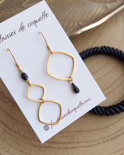 Charger l&#39;image dans la galerie, Boucles d&#39;oreilles  asymétriques dorées  Noir Fait-main ❤ dépareillées