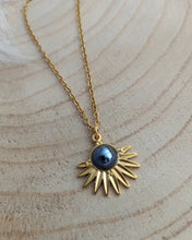 Charger l&#39;image dans la galerie, Collier   acier inoxydable doré Pendentif  Soleil blanc noir bleu  doré ❤ Couleur au choix