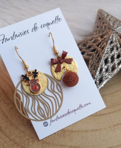 Boucles d'oreilles de Noël asymétriques 🎄 Petit renne