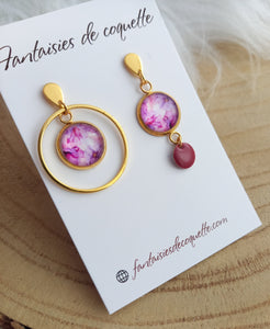 Boucles d'oreilles  asymétriques dorées  Mauve Fait-main ❤ dépareillées