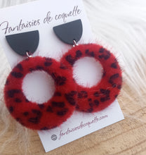 Charger l&#39;image dans la galerie, Boucles d&#39;oreilles  Clous Tissu Léopard  ❤ Rouge noir