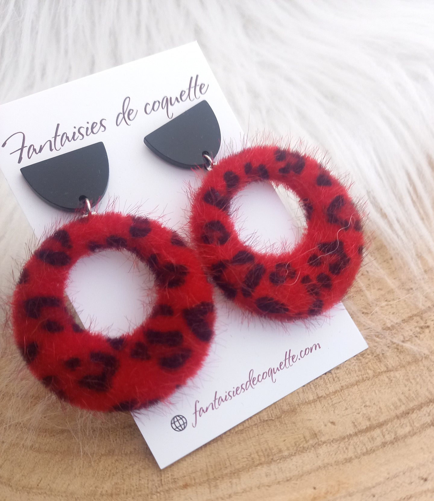 Boucles d'oreilles  Clous Tissu Léopard  ❤ Rouge noir