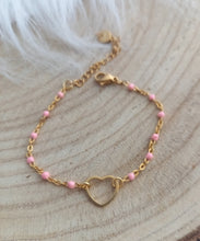 Charger l&#39;image dans la galerie, Bracelet Enfant  Chainette doré  émail Petit Coeur ❤ Fait main ❤ Rose