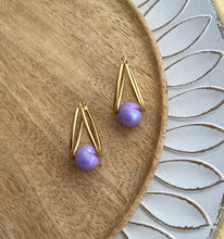 Charger l&#39;image dans la galerie, Boucles d&#39;oreilles    Acier inoxydable Doré Perle mauve ❤ Idée cadeau