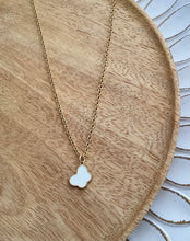 Charger l&#39;image dans la galerie, Collier  acier inoxydable doré Pendentif  Papillon Blanc ❤