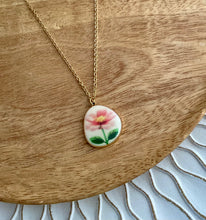 Charger l&#39;image dans la galerie, Collier  acier inoxydable doré Pendentif  doré ❤ Fleur émaillé ❤