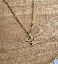 Charger l&#39;image dans la galerie, Collier  acier inoxydable doré Pendentif  doré ❤ Colibri ❤