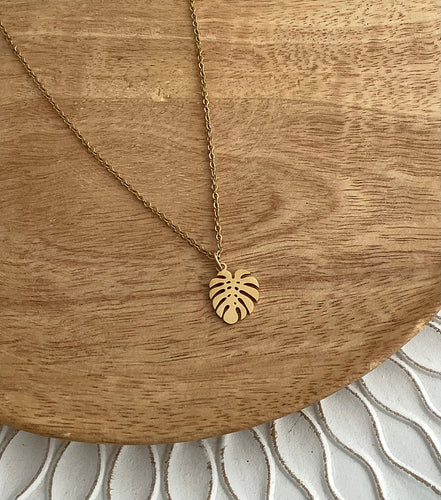 Collier  acier inoxydable doré Pendentif  doré ❤ Feuille Monstera ❤