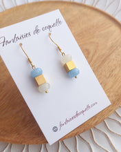 Charger l&#39;image dans la galerie, Boucles d&#39;oreilles  dépareillées asymétriques  Bleu blanc ❤ Fait main ❤