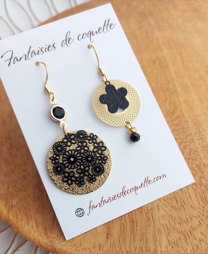 Boucles d'oreilles  dépareillées asymétriques  Noir ❤ Fait main ❤