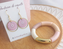 Charger l&#39;image dans la galerie, Bracelet  Tendance  perles tubes  écru beige rose poudre  ❤ Fait main ❤