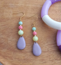Charger l'image dans la galerie, Boucles d'oreilles  Clous  Acier inoxydable Doré Perles pastel ❤ Idée cadeau