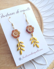 Charger l'image dans la galerie, Boucles d'oreilles   dorées Acier inoxydable  Fleur  Fait-main