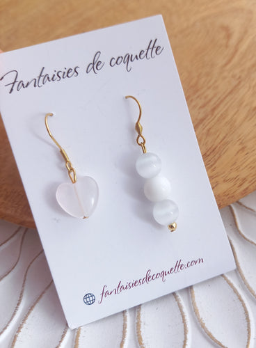 Boucles d'oreilles  dépareillées asymétriques Coeur blanc ❤ Fait main ❤
