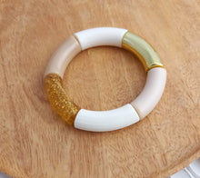 Charger l&#39;image dans la galerie, Bracelet  Tendance  perles tubes  écru beige  ❤ Fait main ❤