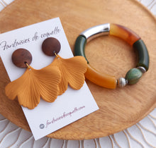 Charger l'image dans la galerie, Bracelet  Tendance  perles tubes  camel vert marron   ❤ Fait main ❤