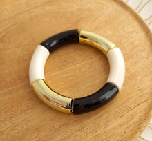 Charger l&#39;image dans la galerie, Bracelet  Tendance  perles tubes  écru blanc noir doré  ❤ Fait main ❤