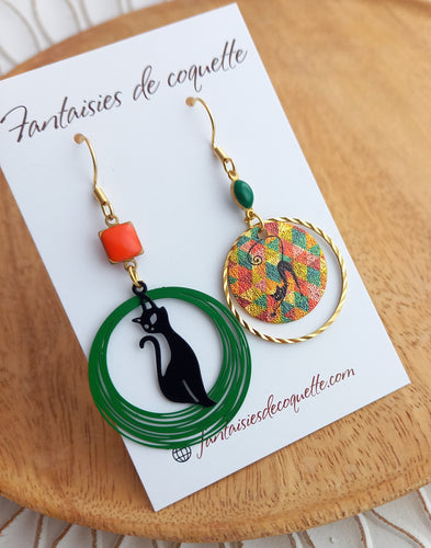 Boucles d'oreilles  asymétriques dorées chat    ❤ dépareillées