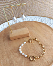 Charger l&#39;image dans la galerie, Bracelet Chainette Acier inoxydable doré  Ivoire  ❤ Fait main ❤