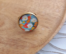 Charger l'image dans la galerie, Bague Fantaisie illustrée  Taille Réglable   Fleurs   Bleu orange